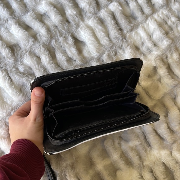 Vera Bradley Wallet - Picture 5 of 6